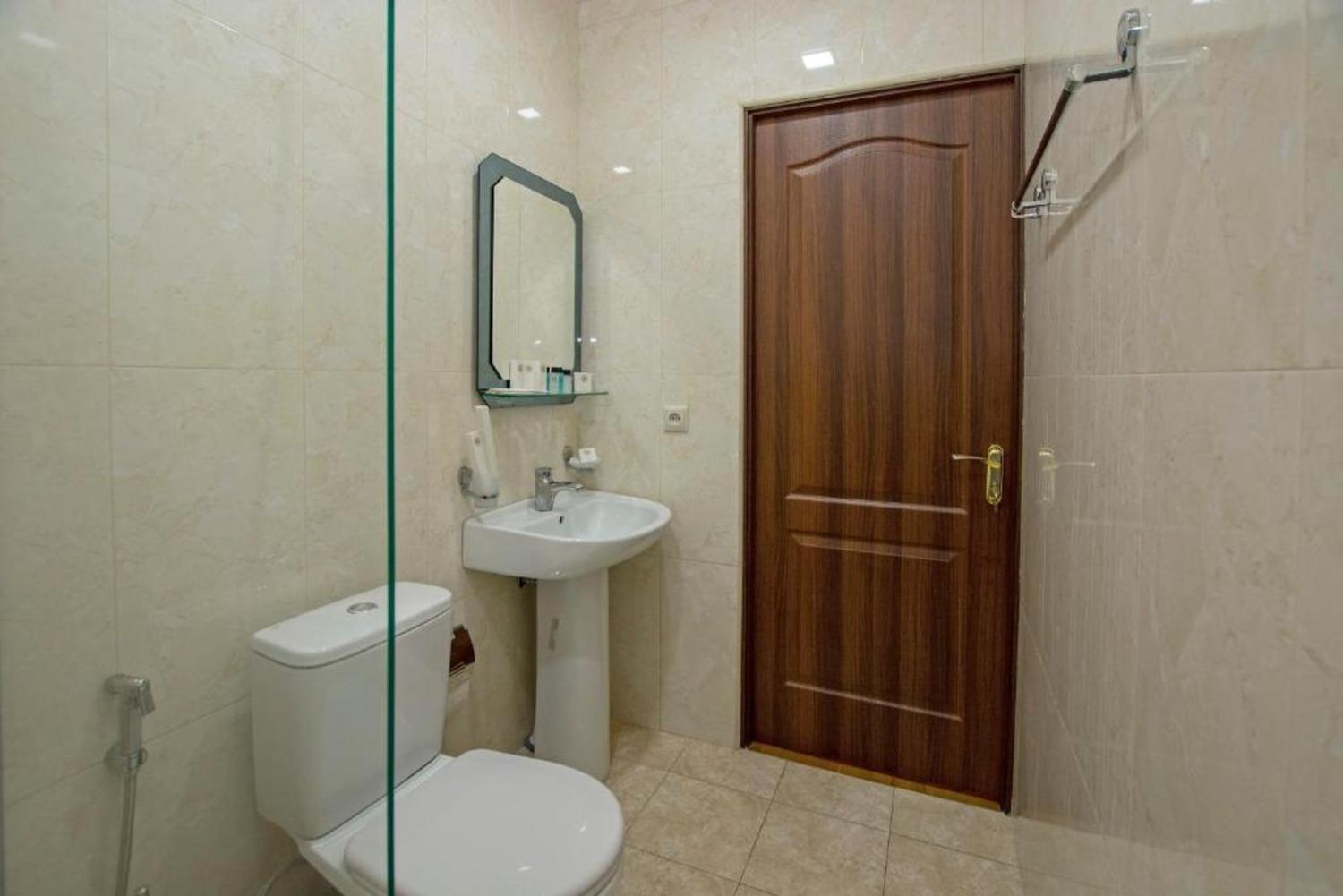 Hotel Season Jerevan Buitenkant foto